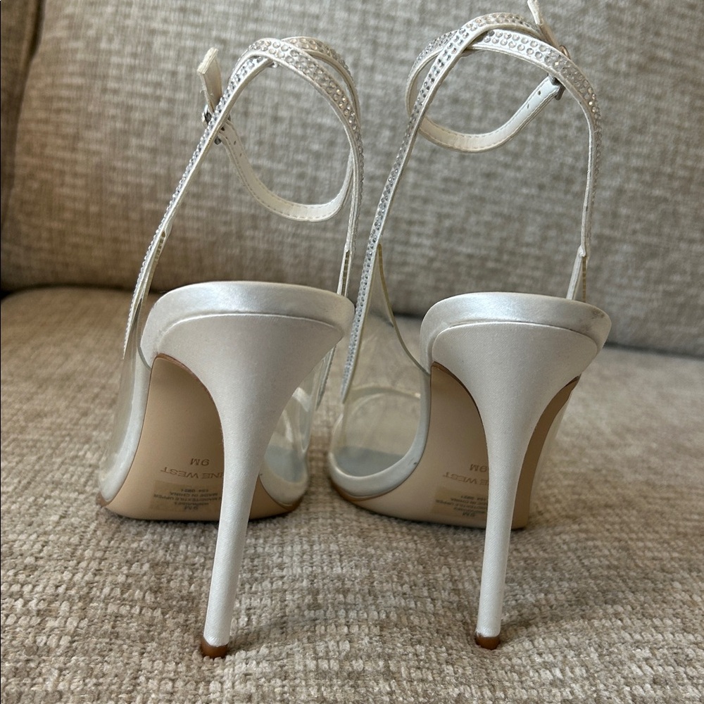 Nine West Parise 3 White/Clear Pointed Toe Stiletto Heels-Size 9 NWOT - Picture 2 of 10